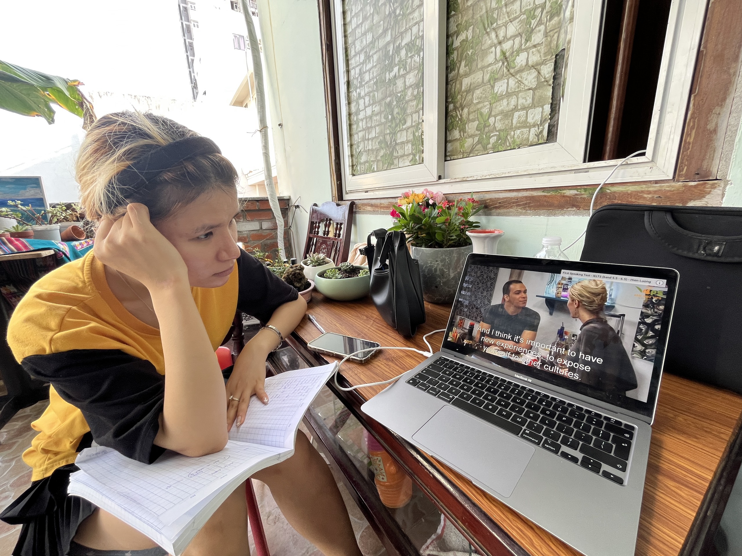 Lớp kèm tiếng Anh giao tiếp